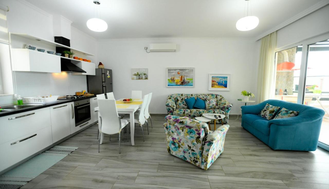 Vila Rina At Aquamarine Residence Vlora Kültér fotó
